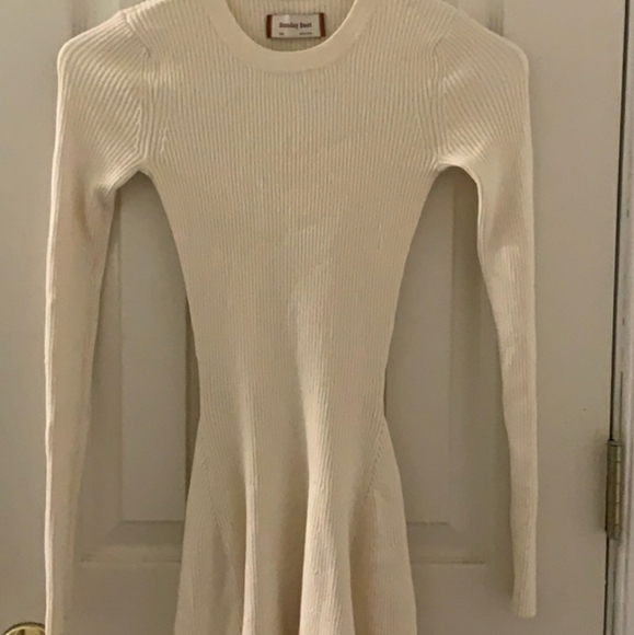 Aritzia Sunday Best Rita Ribbed Dress - Picture 4 of 11